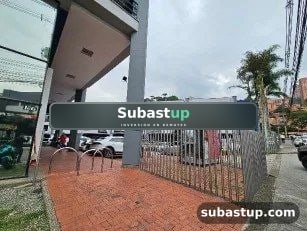 Local 104 m² en Medellín