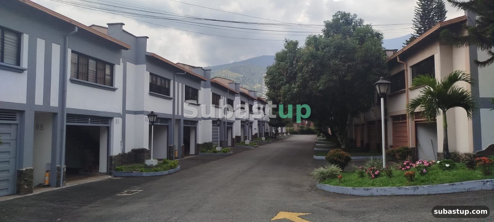 Edificación Para Hotel - Motel 14.187 m² en La Estrella
